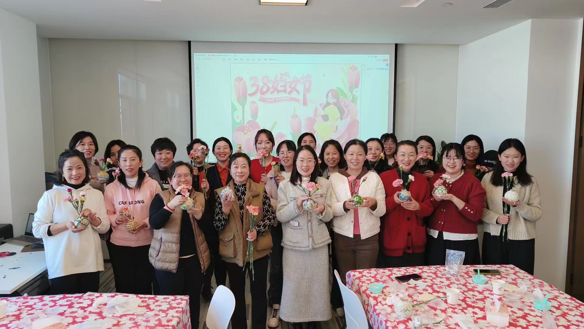 三月芳华 热辣滚烫 | 九游（中国）集团组织开展“女神节”系列活动